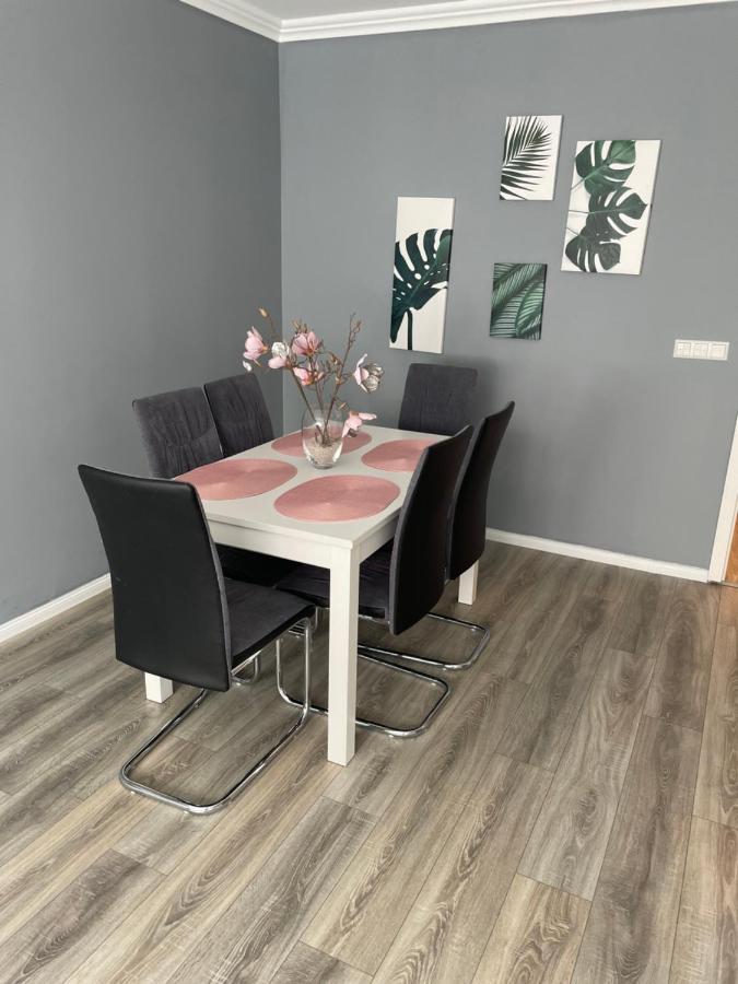 Family Apartment Karlsruhe Exterior photo